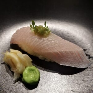 NIGIRI HAMACHI